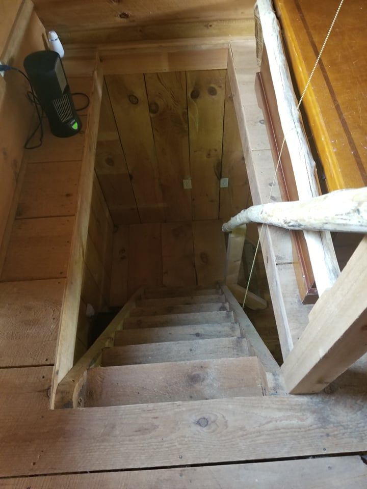 Stairs to bed room.